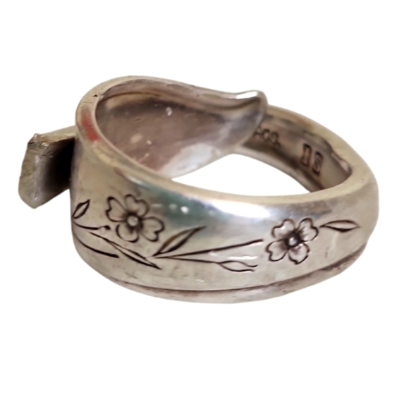 Springtime Rogers Bros 1957 Spoon Ring - Picture 1 of 3